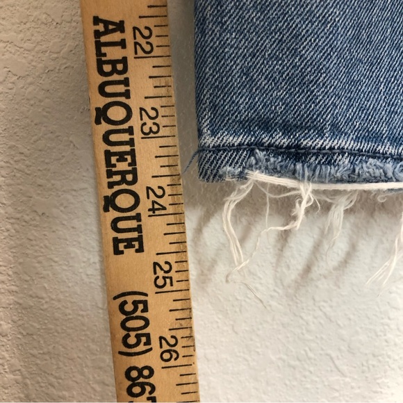 Hollister Curvy High Rise Ripped Mom Jeans Blue Denim Size 28 Short - Picture 12 of 16